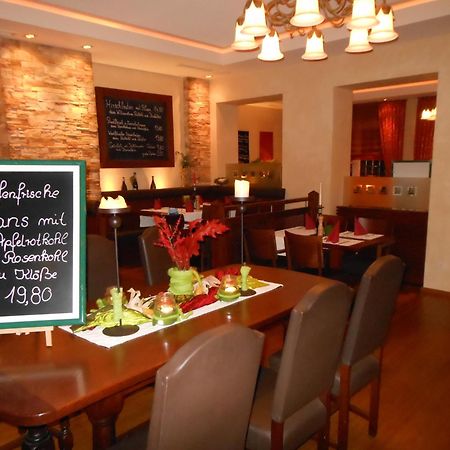 Hotel Pfeffermuehle Borchen ภายนอก รูปภาพ